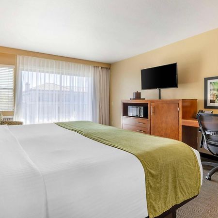 Best Western Plus Beach View Lodge Carlsbad Exteriör bild