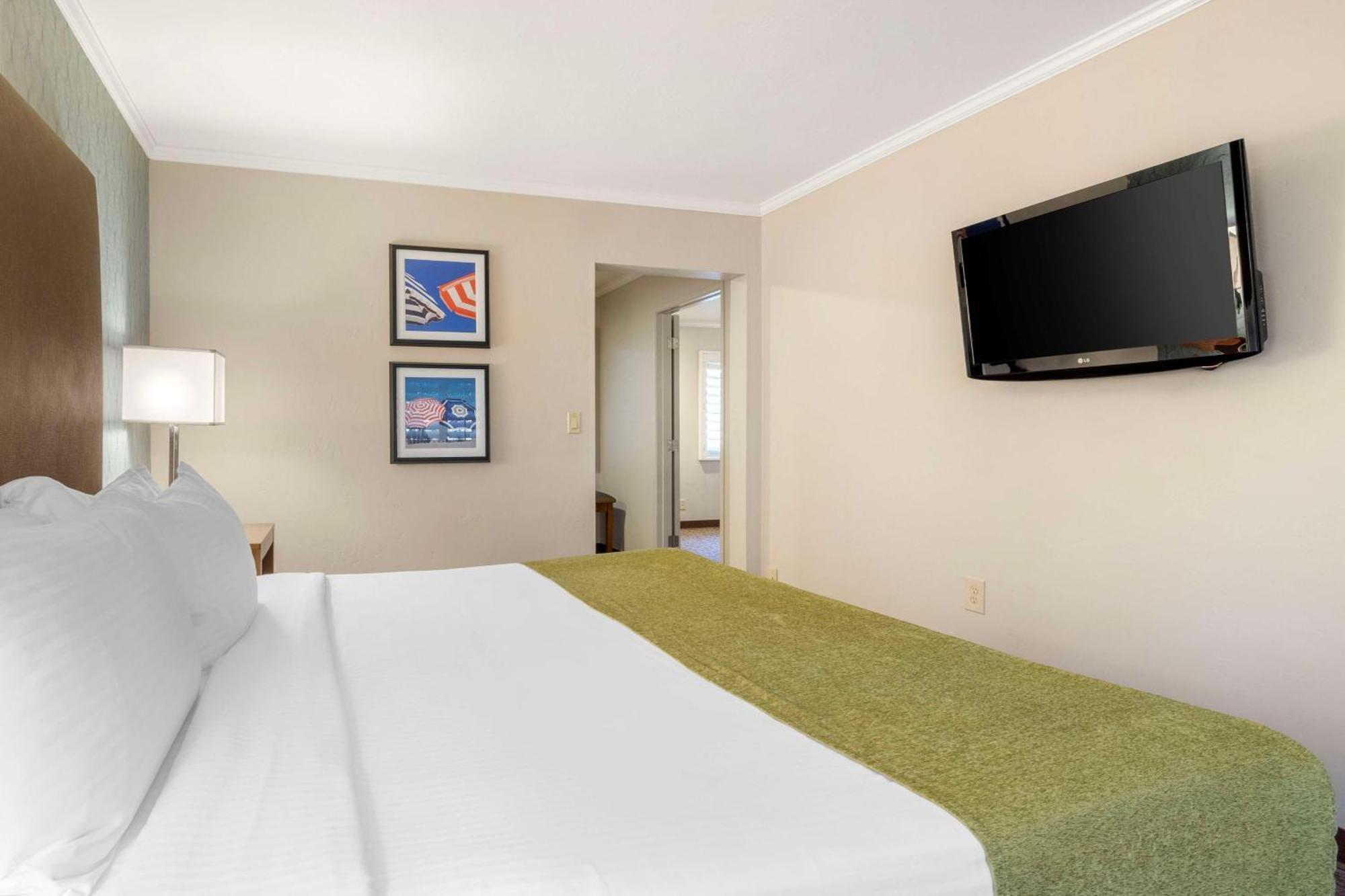 Best Western Plus Beach View Lodge Carlsbad Exteriör bild