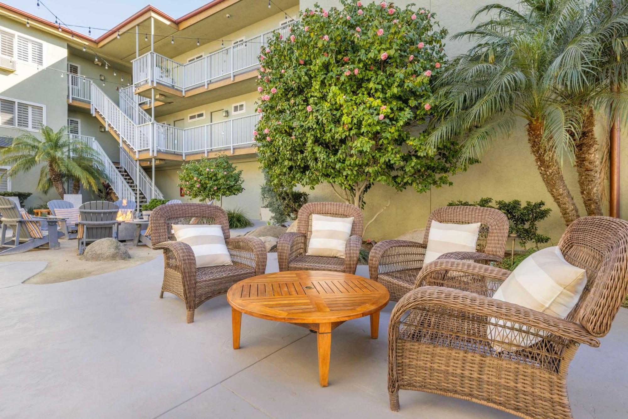 Best Western Plus Beach View Lodge Carlsbad Exteriör bild